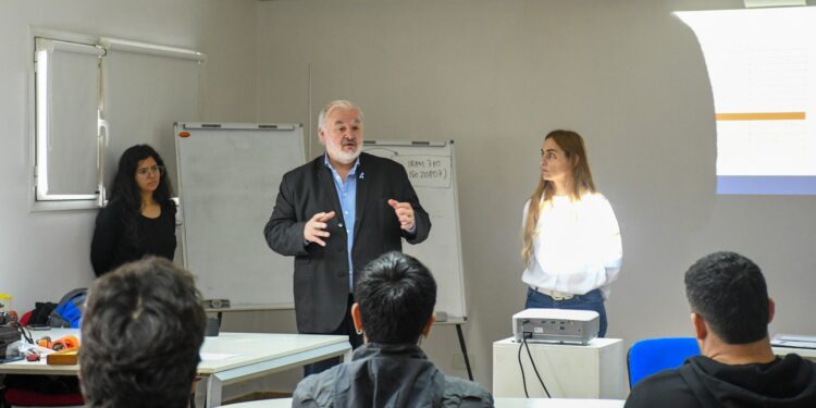 Comodoro Conocimiento y el INTI impulsan una capacitación estratégica para fortalecer la industria regional