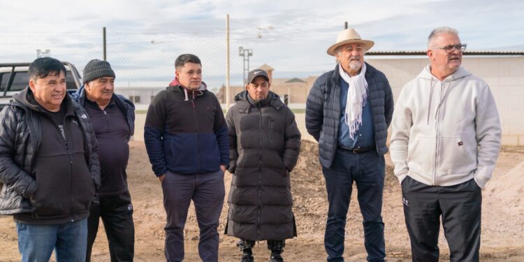 Macharashvili recorrió el avance de las obras en el Hotel Deportivo, el Club Nueva Generación y la vecinal del barrio 30 de Octubre