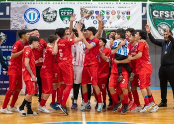 Con un marco histórico de público, Comodoro se coronó campeón del Nacional de Futsal C20