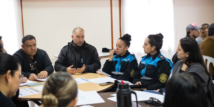 Rada Tilly fortalece el trabajo conjunto por los derechos de niñas, niños y adolescentes