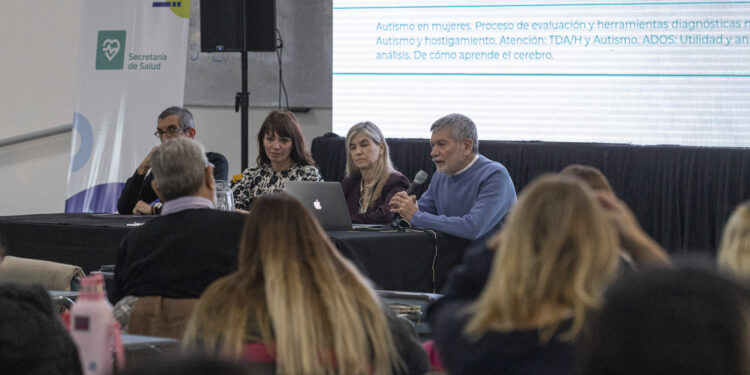 El Municipio continúa dictando la Diplomatura en Autismo con amplia convocatoria