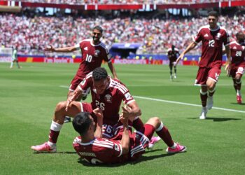 Catar remonta en los últimos minutos ante Suiza y logra su primer punto en los Mundiales