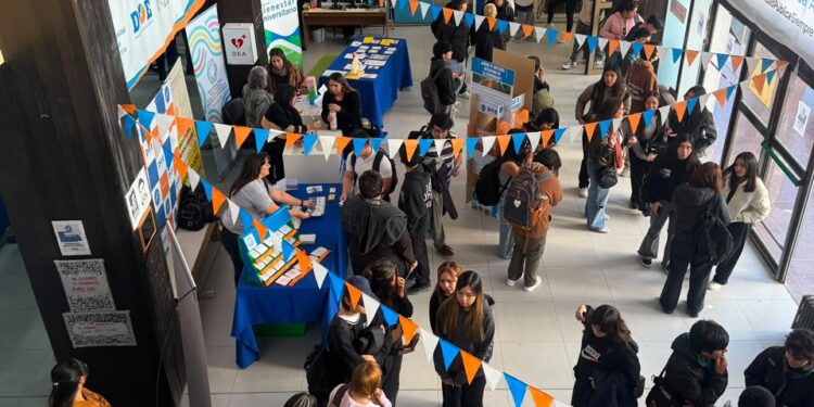 Más de 2.000 estudiantes participaron de la primera jornada de “La Uni te recibe”