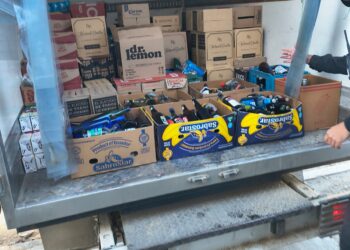 Se clausuró un punto de venta ilegal de alcohol y se secuestró medicamentos irregulares en barrio Edisur