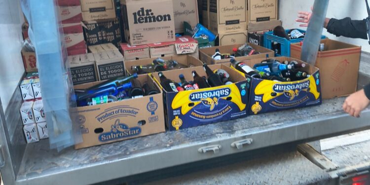 Se clausuró un punto de venta ilegal de alcohol y se secuestró medicamentos irregulares en barrio Edisur