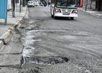Presentan aplicación para geolocalizar reclamos de bacheo y mantenimiento vial