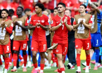 Canadá consigue su primer punto mundialista en empate 1 a 1 con Bosnia