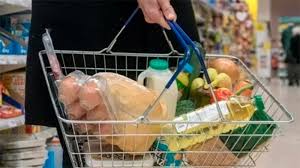 Canasta que mide la indigencia en Argentina crece en mayo por encima de la inflación