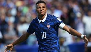 Mbappé con dos goles da el triunfo a Francia ante Senegal en su estreno mundialista