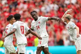 Canadá clasificó a dieciseisavos pese a su derrota ante Suiza en el grupo B del Mundial