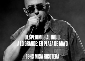 Misa ricotera en Plaza de Mayo tras la muerte del Indio Solari