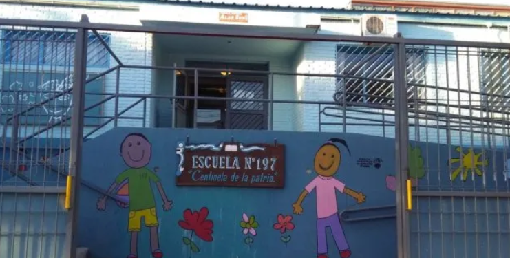 Evacuación ejemplar en la Escuela Centinela N°197 tras explosión en calefacción
