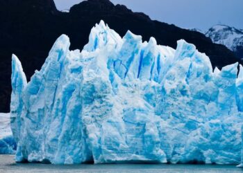 Descubrimiento de agua profunda cambia la visión de la geología