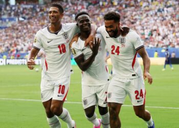 En goleada histórica, Inglaterra le ganó 6 a 4  Francia