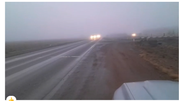 Precaución en la Ruta 26: bancos de niebla reducen la visibilidad entre Comodoro y Sarmiento