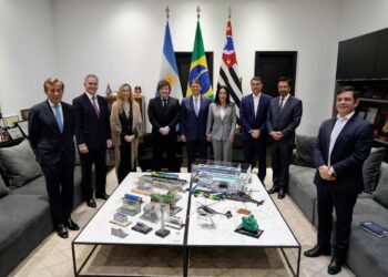 Milei se reunió hoy con el gobernador del Estado de San Pablo, Tarcísio Gomes de Freitas,