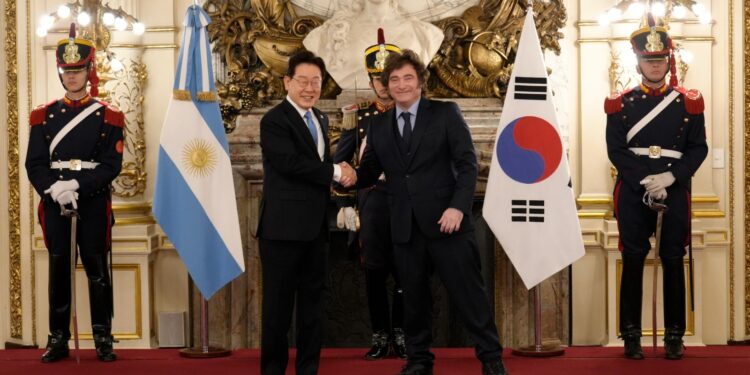 Milei con el presidente de la República de Corea