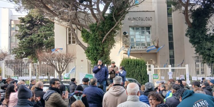 Masiva movilización de APJ «en defensa del salario y por una recomposición digna»