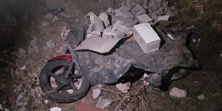 Intentaron robar una moto en la YPF de Km 8, pero la escondieron dentro del predio y fue recuperada
