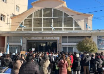 Vecinalistas se movilizaron contra el aumento de la SCPL y exigieron derogar la ordenanza