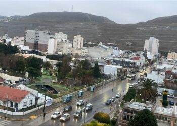 Alerta por lluvia en Comodoro: pronostican lluvias fuertes, agua nieve y viento