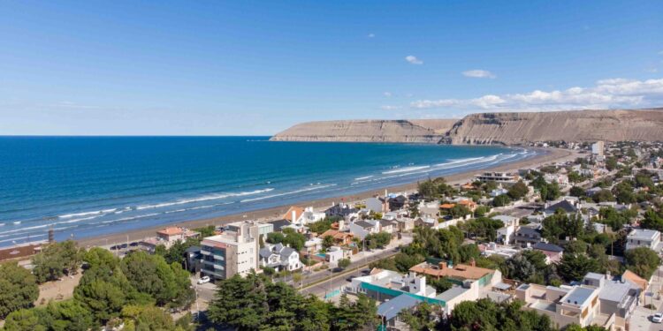 Rada Tilly celebra sus 78 años con una semana de actividades, espectáculos y transmisión especial en vivo