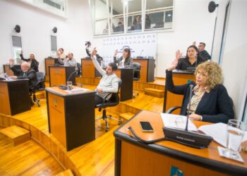 El Concejo envío el acuerdo salarial con el SOEM y el aumento de colectivo a comisión y aprobó una modificación a la ordenanza de Obra Pública