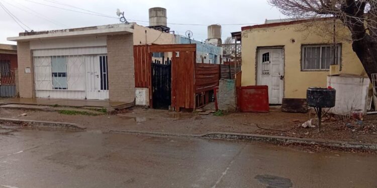Jorge “Locomotora” Castro aseguró que venderá sus propiedades en Caleta Olivia y negó un intento de usurpación*