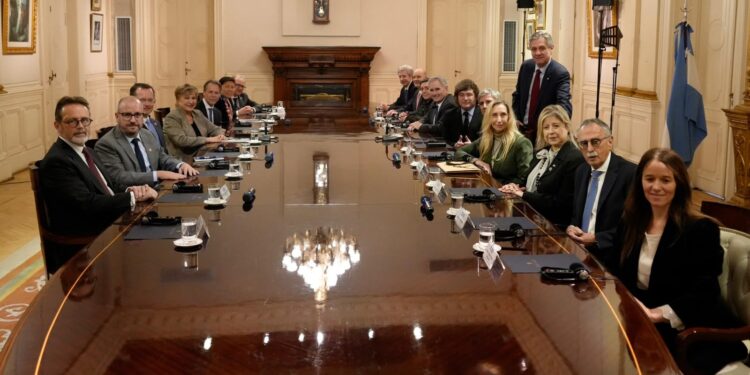 Milei recibió a directora del FMI en la sede del Gobierno