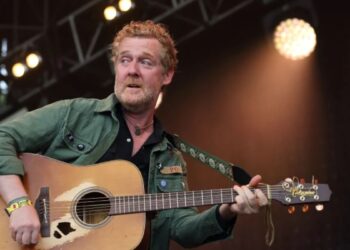 Murió Glen Hansard, músico y actor irlandés, a los 56 años