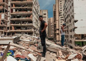  Aumenta a 4.490 el número de muertos por doble terremoto en Venezuela