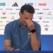 Scaloni se quebró en la conferencia de prensa y puso en duda su continuidad