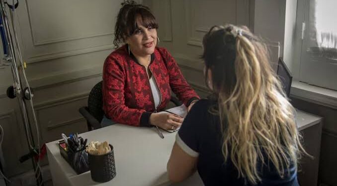 La justicia frenó decreto que prohibe tratamientos de identidad de género a menores