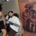 Cucurella cumplió su promesa y se tatuó la cara de su entrenador tras victoria en el Mundial