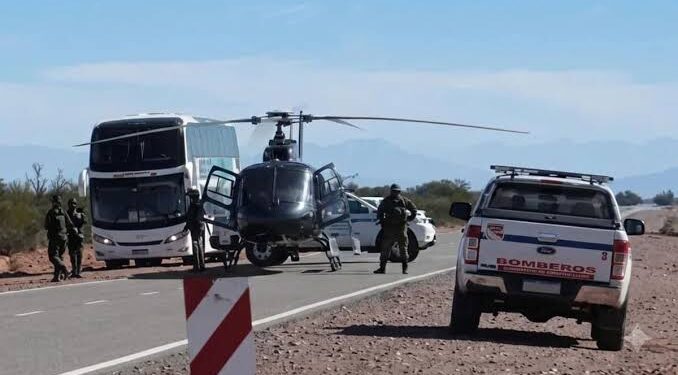Siete personas mueren al caer helicóptero en San Juan