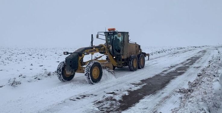 Tragedia en la Ruta 260: trabajador vial murió al caer con una motoniveladora
