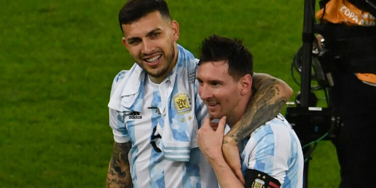 Paredes viajará a Rosario para acompañar a Messi tras la muerte de su padre