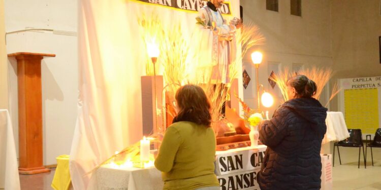 San Cayetano: esperan una multitud de fieles en la tradicional celebración por el patrono del pan y del trabajo