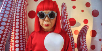 Muere Yayoi Kusama a los 97 años, la reina de los lunares