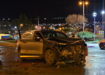 Accidente y vuelco sin lesionados en el Barrio Quirno Costa