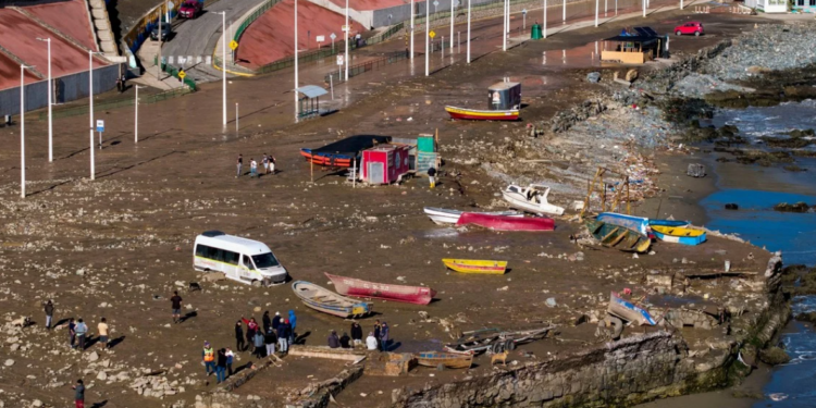 Aluvión en el norte de Chile deja un muerto y cientos de damnificados