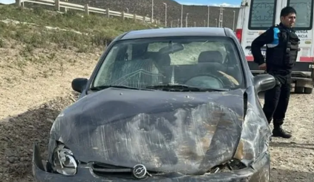 Vuelco de un auto en el cruce de las rutas 3 y 26