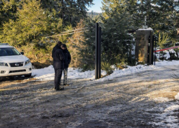 Tragedia en Bariloche al caer un auto al Nahuel Huapi, falleció una niña