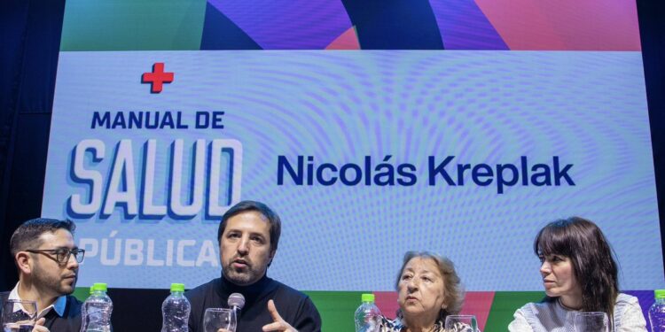 Kreplak: “Tenemos enfrente de Milei un enorme espacio capitaneado por el peronismo”