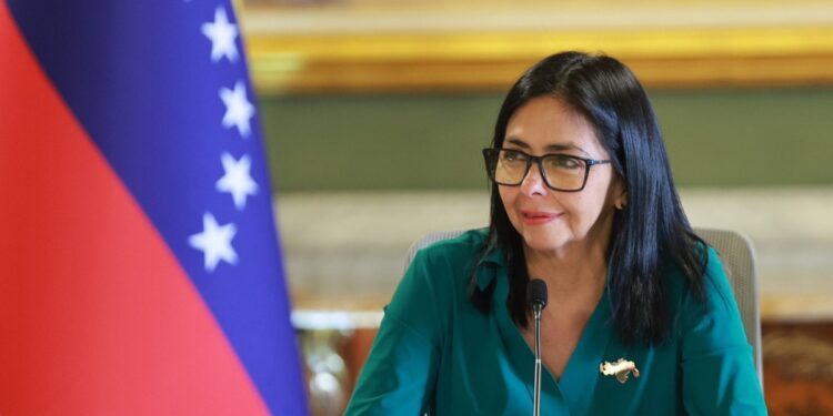 Venezuela: El diálogo entrega su primer resultado tangible: 131 excarcelaciones a dos días del cierre del primer ciclo