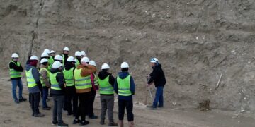 Futuros ingenieros analizaron en terreno las obras del Cerro Hermitte