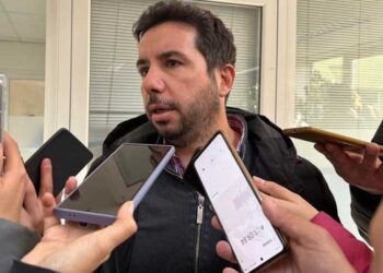 Ostoich tendrá que responder 102 preguntas