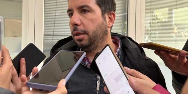 Ostoich tendrá que responder 102 preguntas