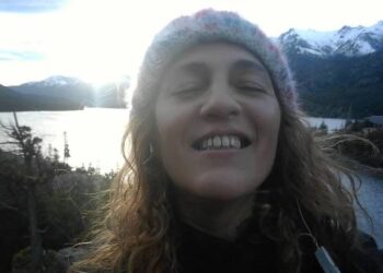 Desde Epuyén, Rebeca impulsa una campaña por una ley de eutanasia