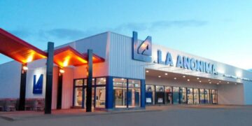 La Anónima inició despidos y crece la incertidumbre sobre sus 24 sucursales en Chubut